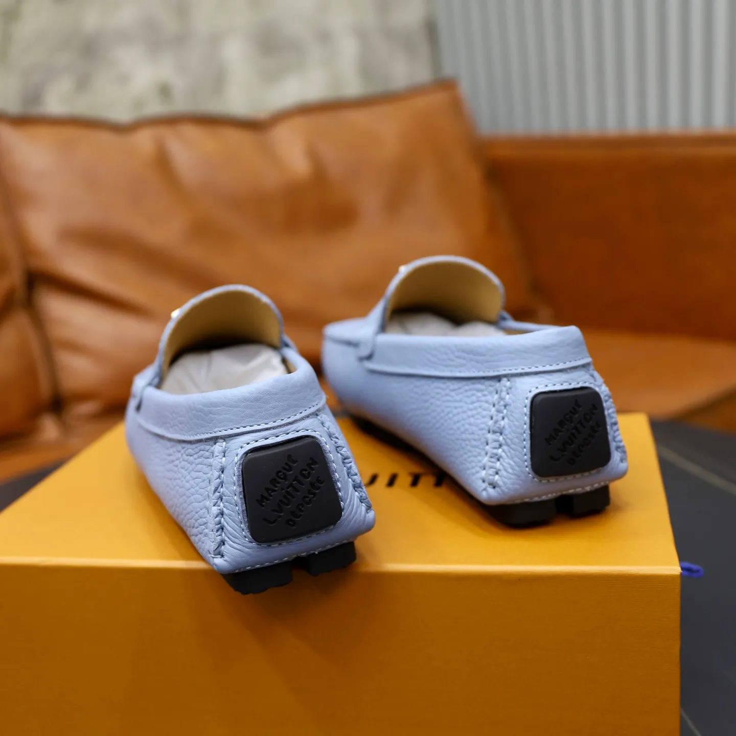 Ex-factory price: 480💰【LV】Louis Vuitton ⚠️High-end men’s driving and pedal series ⚠️38-44 (customized for 45) ⚠️All original cowhide leather! Thick and soft! Made entirely of calfskin lining! Rubber sheet anti-slip beanie sole! Three-dimensional package technology! Fashionable and classic! Handicrafts! Original high quality! Feel free to compare!